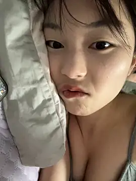 Sweet-Angel999 online show from 06-10-26, 03:33
