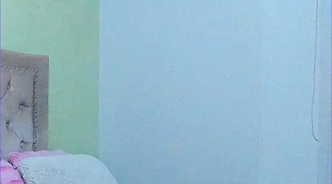 Snapshot of Luciluu20 chatting on 01-24-25, 01:13 Luciluu20 online show from 01-24-25, 01:13