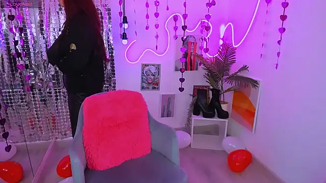 Lily Moonlight online show from 02-15-26, 07:51