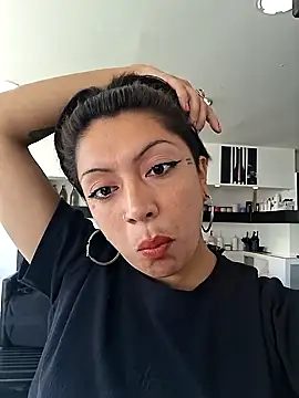 Snapshot of VenomKushx chatting on 02-18-26, 01:18 VenomKushx online show from 02-18-26, 01:18