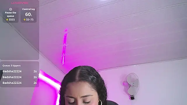 cristal horny19 online show from 11-03-25, 08:43