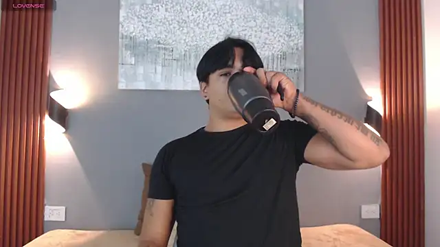 LuciferM Star online show from 04-25-26, 07:44