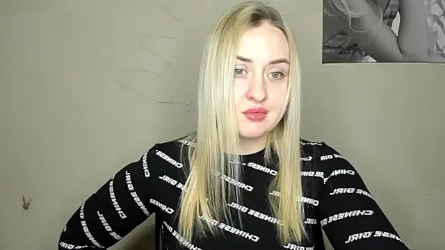 Snapshot of KennaJamess8 chatting on 12-10-24, 07:11 KennaJamess8 online show from 12-10-24, 07:11