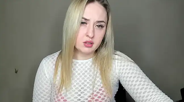 Snapshot of KennaJamess8 chatting on 02-23-25, 06:01 KennaJamess8 online show from 02-23-25, 06:01