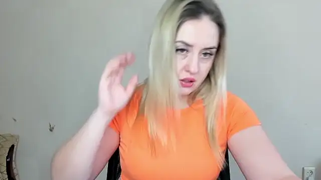 Snapshot of KennaJamess8 chatting on 02-26-25, 08:04 KennaJamess8 online show from 02-26-25, 08:04