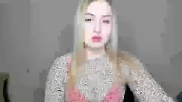 Snapshot of KennaJamess8 chatting on 03-06-25, 04:07 KennaJamess8 online show from 03-06-25, 04:07