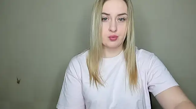 Snapshot of KennaJamess8 chatting on 03-10-25, 05:18 KennaJamess8 online show from 03-10-25, 05:18