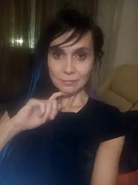 Francenia lolis online show from 12-16-25, 06:35