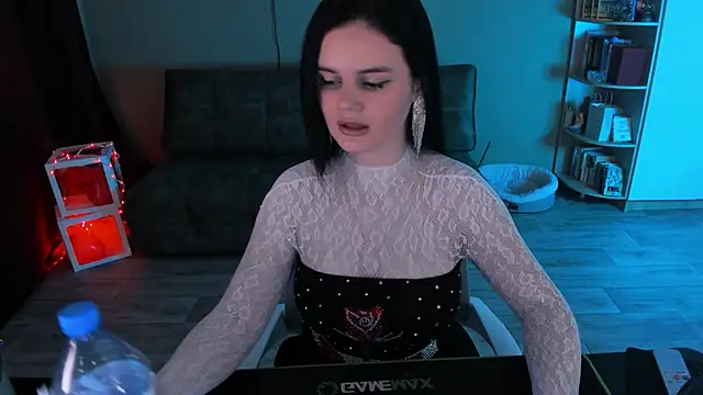 Snapshot of Lora_Cain chatting on 02-24-26, 10:24 Lora Cain online show from 02-24-26, 10:24