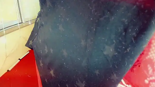 Snapshot of KlaraHoll chatting on 01-14-26, 12:27 KlaraHoll online show from 01-14-26, 12:27