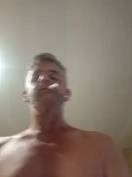 Snapshot of NICJOHNS chatting on 12-17-24, 12:54 NICJOHNS online show from 12-17-24, 12:54