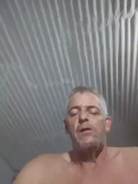 Snapshot of NICJOHNS chatting on 02-21-26, 12:11 NICJOHNS online show from 02-21-26, 12:11