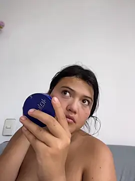 alisson carolina73 online show from 04-26-26, 08:06