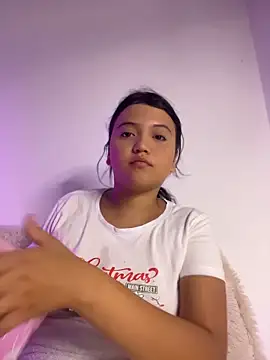 alisson carolina73 online show from 05-03-26, 09:32