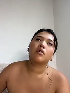 alisson carolina73 online show from 05-24-26, 09:09