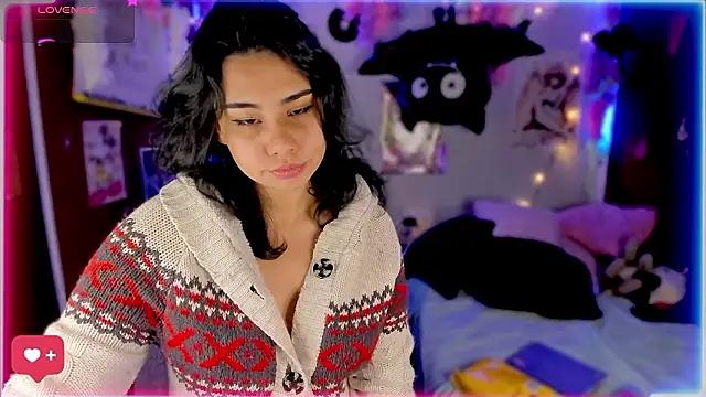 Snapshot of kiki_cavilll chatting on 12-04-24, 04:10 kiki cavilll online show from 12-04-24, 04:10