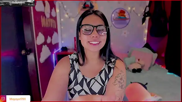 Snapshot of kiki_cavilll chatting on 10-10-25, 02:05 kiki cavilll online show from 10-10-25, 02:05