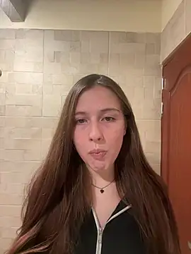 Snapshot of br00klynhaze420 chatting on 07-14-26, 05:56 br00klynhaze420 online show from 07-14-26, 05:56