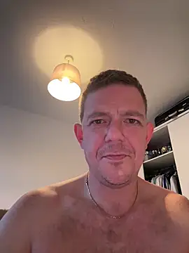 Snapshot of mrwright878787 chatting on 03-10-25, 05:50 mrwright878787 online show from 03-10-25, 05:50