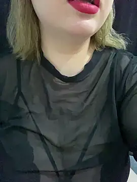 Snapshot of cansuozell chatting on 02-18-25, 12:06 cansuozell online show from 02-18-25, 12:06