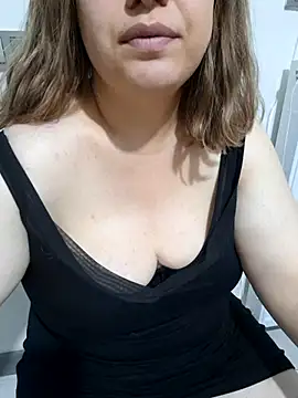 Snapshot of cansuozell chatting on 09-09-25, 05:34 cansuozell online show from 09-09-25, 05:34