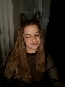 Snapshot of cansuozell chatting on 11-01-25, 04:53 cansuozell online show from 11-01-25, 04:53