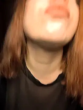 Snapshot of cansuozell chatting on 02-02-26, 04:38 cansuozell online show from 02-02-26, 04:38