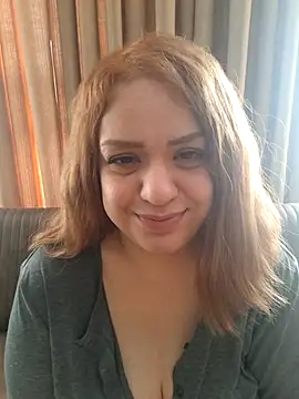 Snapshot of cansuozell chatting on 02-16-26, 07:59 cansuozell online show from 02-16-26, 07:59