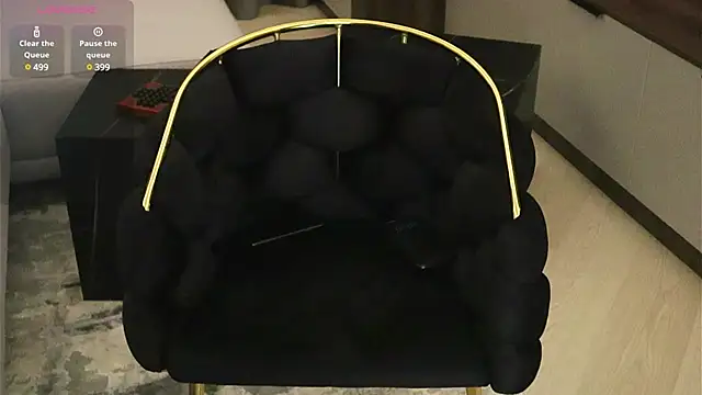Snapshot of IrisNoire chatting on 01-25-25, 12:06 IrisNoire online show from 01-25-25, 12:06