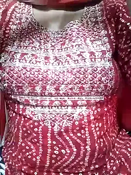 Snapshot of Cute_Sona17 chatting on 01-15-25, 06:01 Cute Sona17 online show from 01-15-25, 06:01