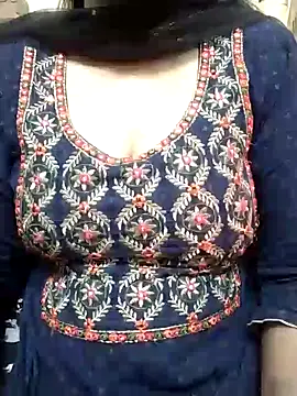 Snapshot of Cute_Sona17 chatting on 01-16-25, 01:58 Cute Sona17 online show from 01-16-25, 01:58