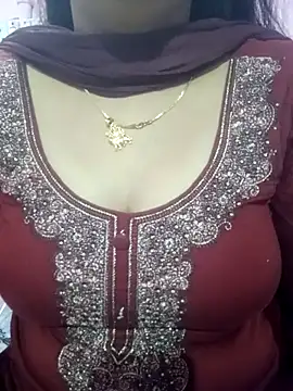 Snapshot of Cute_Sona17 chatting on 07-09-26, 04:27 Cute Sona17 online show from 07-09-26, 04:27