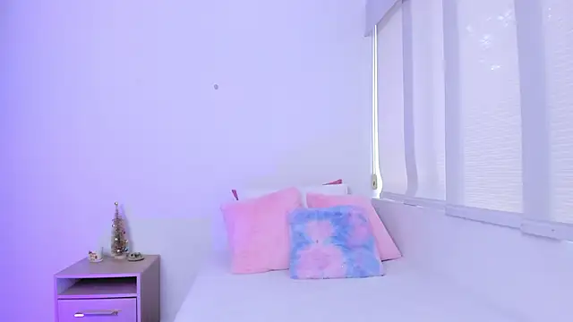 Brisa blue online show from 12-09-24, 09:05