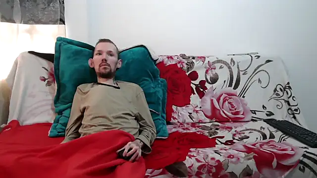 Sophia and Thomas online show from 03-12-26, 09:21