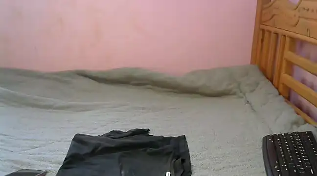 Snapshot of Caryyyl chatting on 02-22-25, 08:29 Caryyyl online show from 02-22-25, 08:29