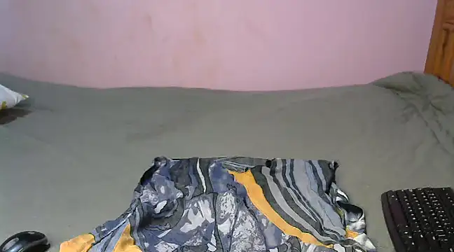 Snapshot of Caryyyl chatting on 03-11-25, 05:13 Caryyyl online show from 03-11-25, 05:13