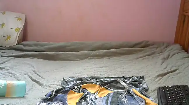 Snapshot of Caryyyl chatting on 03-15-25, 10:57 Caryyyl online show from 03-15-25, 10:57