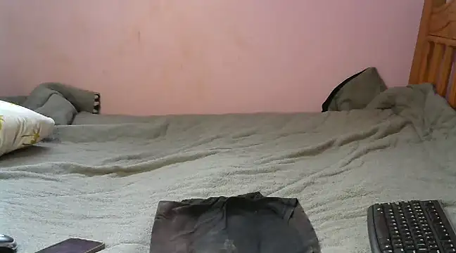 Snapshot of Caryyyl chatting on 03-20-25, 09:26 Caryyyl online show from 03-20-25, 09:26