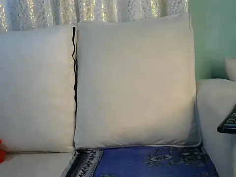 Snapshot of Caryyyl chatting on 11-06-25, 01:12 Caryyyl online show from 11-06-25, 01:12