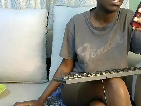 Snapshot of Caryyyl chatting on 11-15-25, 12:23 Caryyyl online show from 11-15-25, 12:23