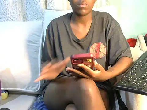 Snapshot of Caryyyl chatting on 11-23-25, 09:03 Caryyyl online show from 11-23-25, 09:03