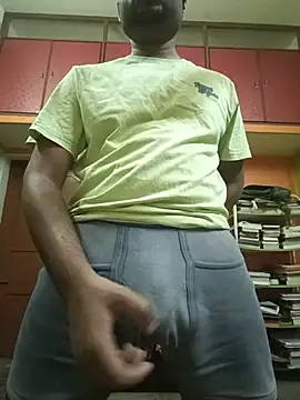 Snapshot of RohanBig chatting on 07-17-26, 08:32 RohanBig online show from 07-17-26, 08:32
