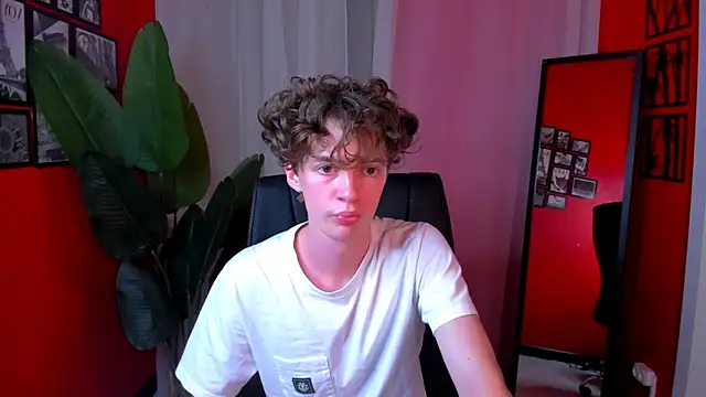 LukeSweet online show from 06-23-26, 04:05