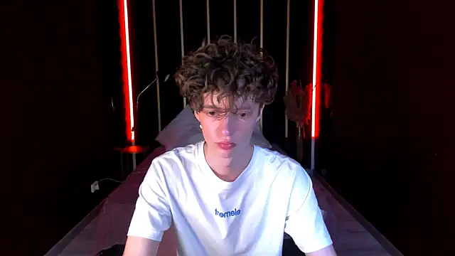 LukeSweet online show from 06-28-26, 12:44