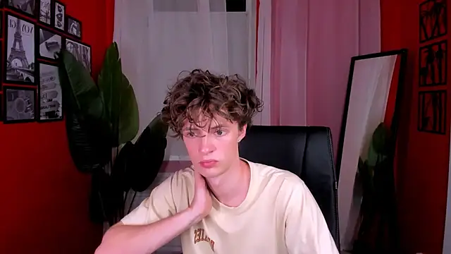 LukeSweet online show from 07-22-26, 02:31