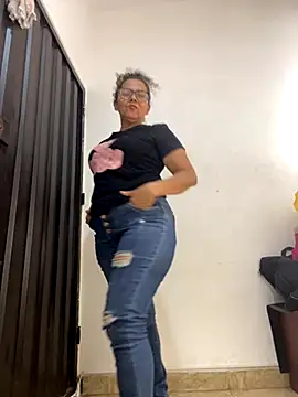 Nadia-melej online show from 11-25-25, 05:35