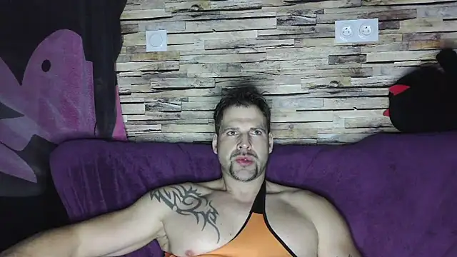 XxBigboybandxX online show from 02-26-25, 06:54