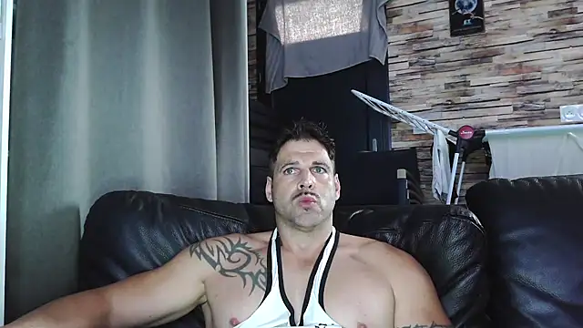 XxBigboybandxX online show from 11-02-25, 01:02