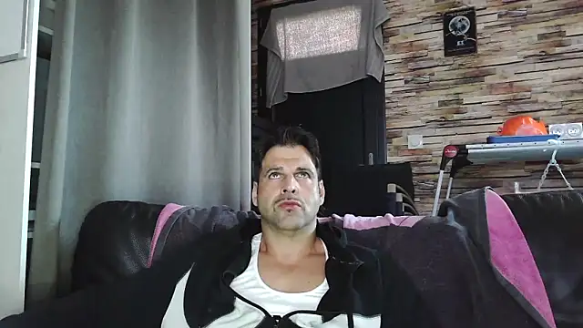 XxBigboybandxX online show from 11-18-25, 12:20