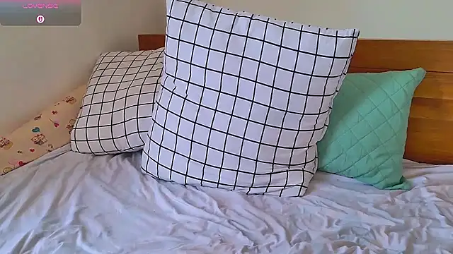 Snapshot of SashaStory chatting on 01-17-26, 06:51 SashaStory online show from 01-17-26, 06:51